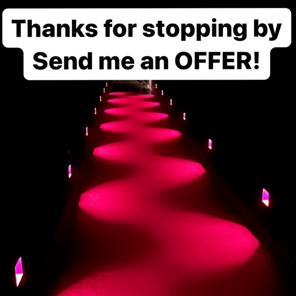 Like it but don’t like the price? Send me an offer!! - Picture 2 of 2